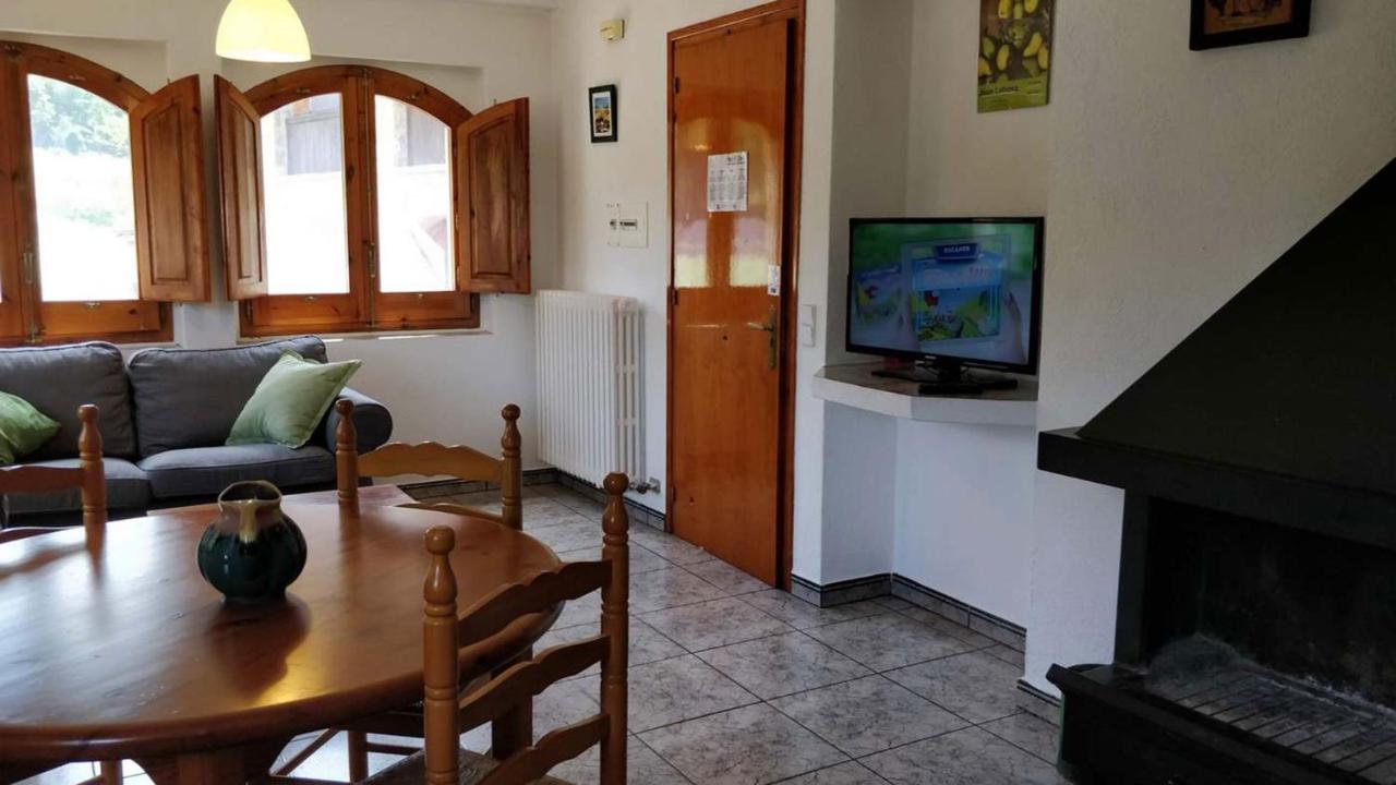 Апартаменты Mas El Carrer Санта-Пау Экстерьер фото